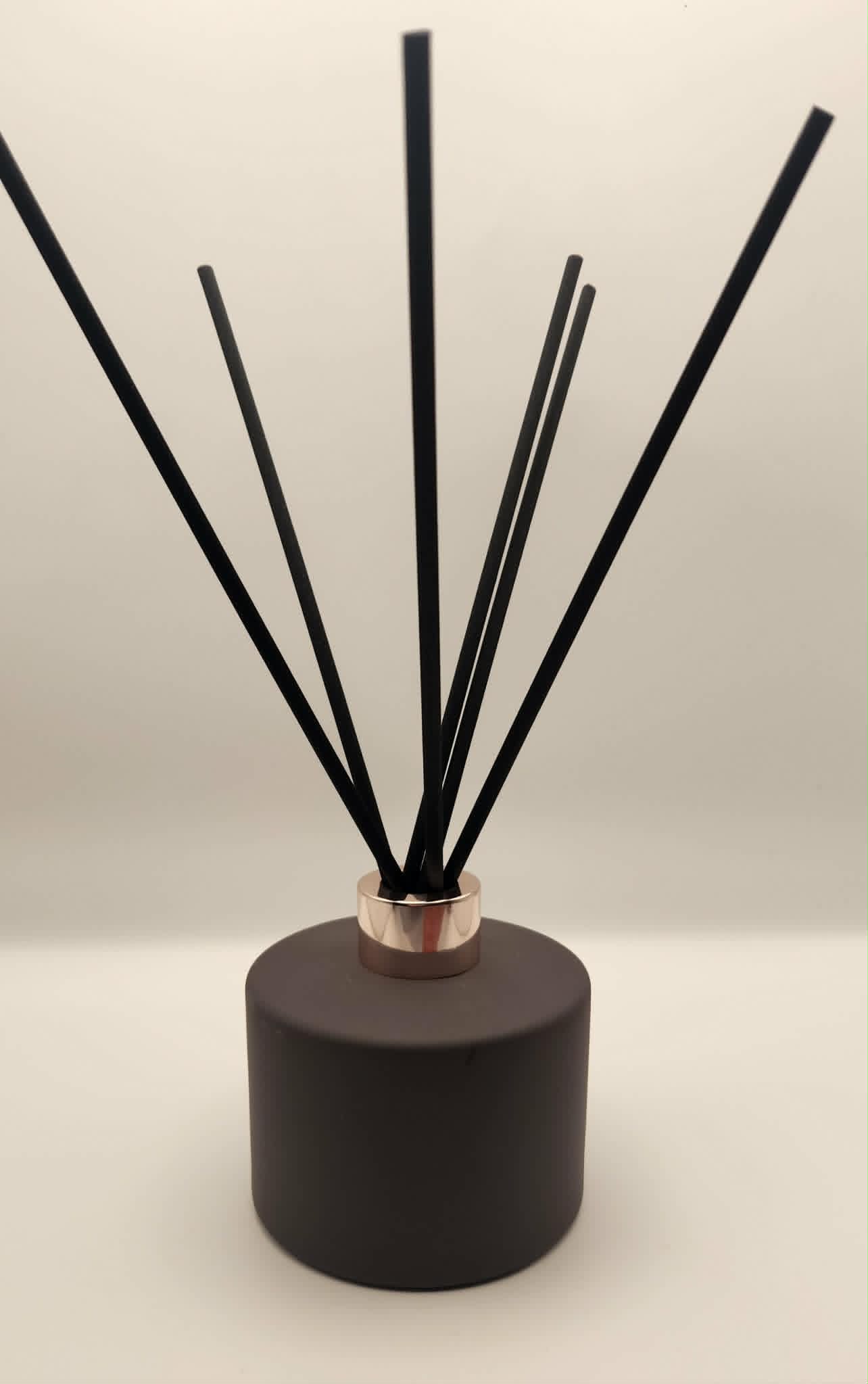 Earth Umber Reed Diffuser – 6.5 oz with Natural Reeds